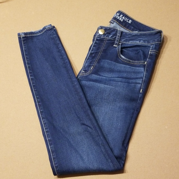 American Eagle Outfitters Denim - EUC American Eagle super stretch jeggings